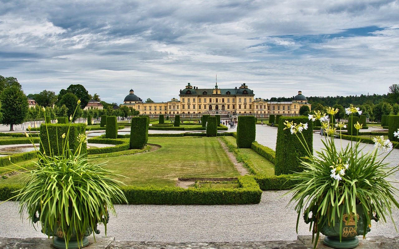 4. Topkapi Palace: Home of Ottoman Sultans