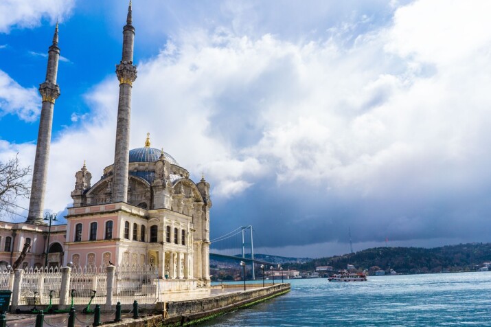 Bosphorus by Twilight: Evening Cruise
