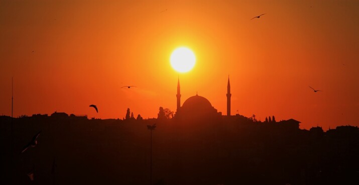 Istanbul’s Colorful Market Culture