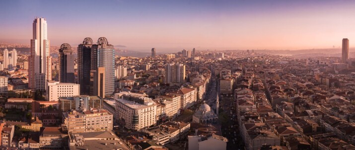 Istanbul’s Famous Courtyards and Gardens